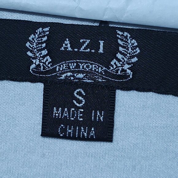 Azi new york floral embroidered top size small - Picture 4 of 16